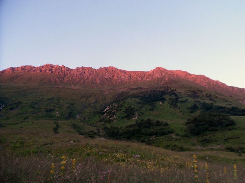 couché de soleil en montagne