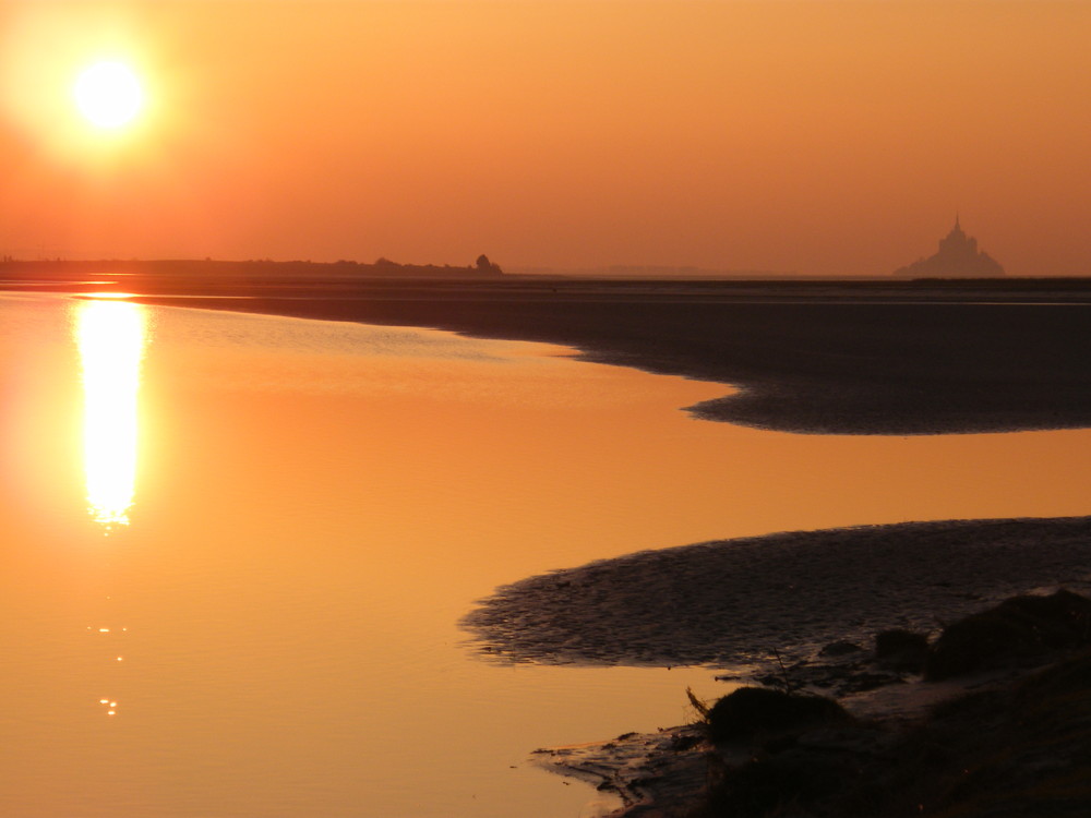 Couché de soleil sur la baie du Mont