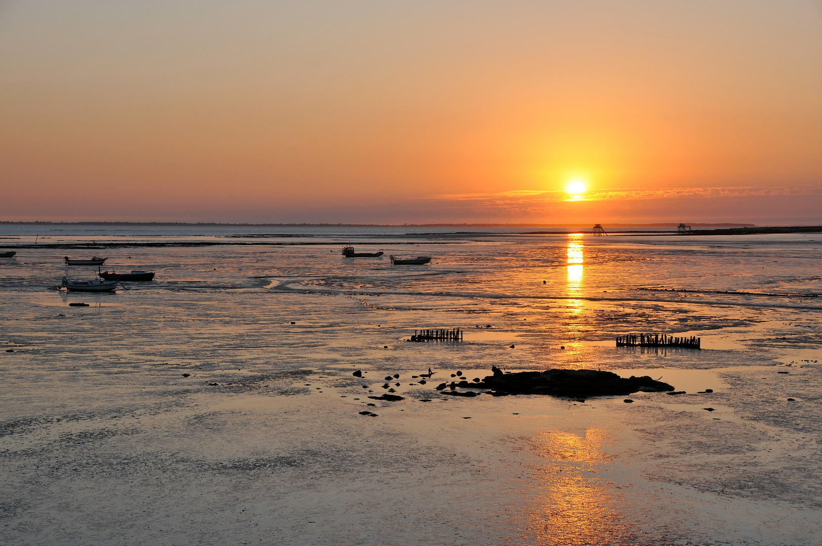 couché de soleil sur l'océan.