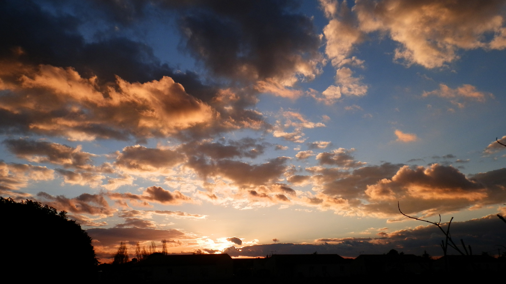 Couché de soleil sur Tonneins