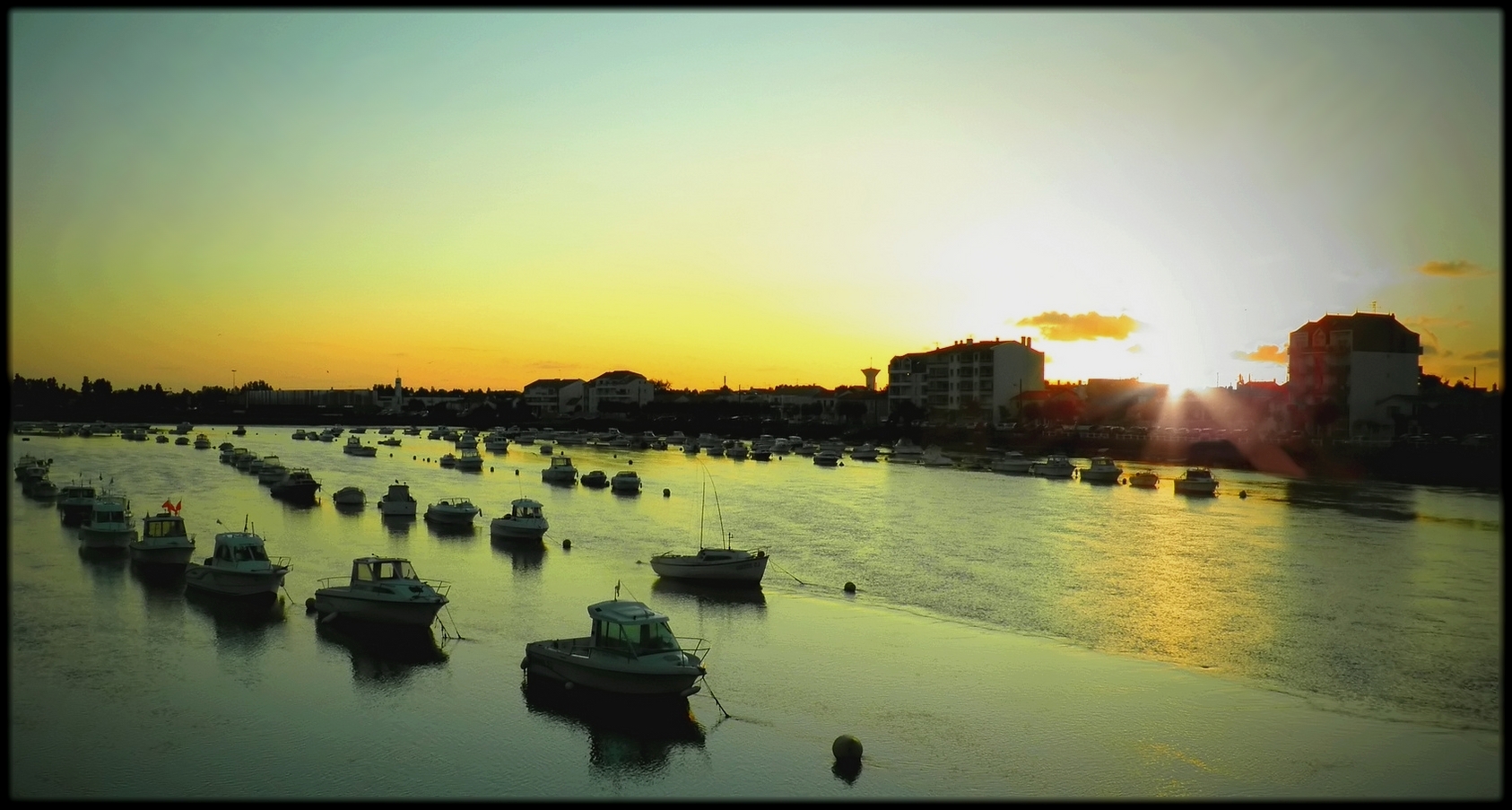 Coucher de bateaux à St Gilles