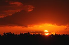 Coucher de soleil à Caussens en août