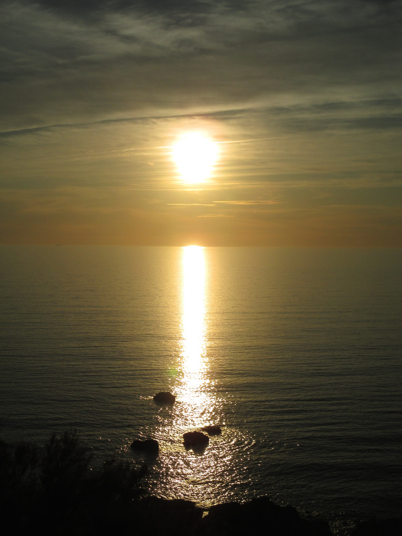 ..Coucher de soleil à Paese Di Lava (2A)...