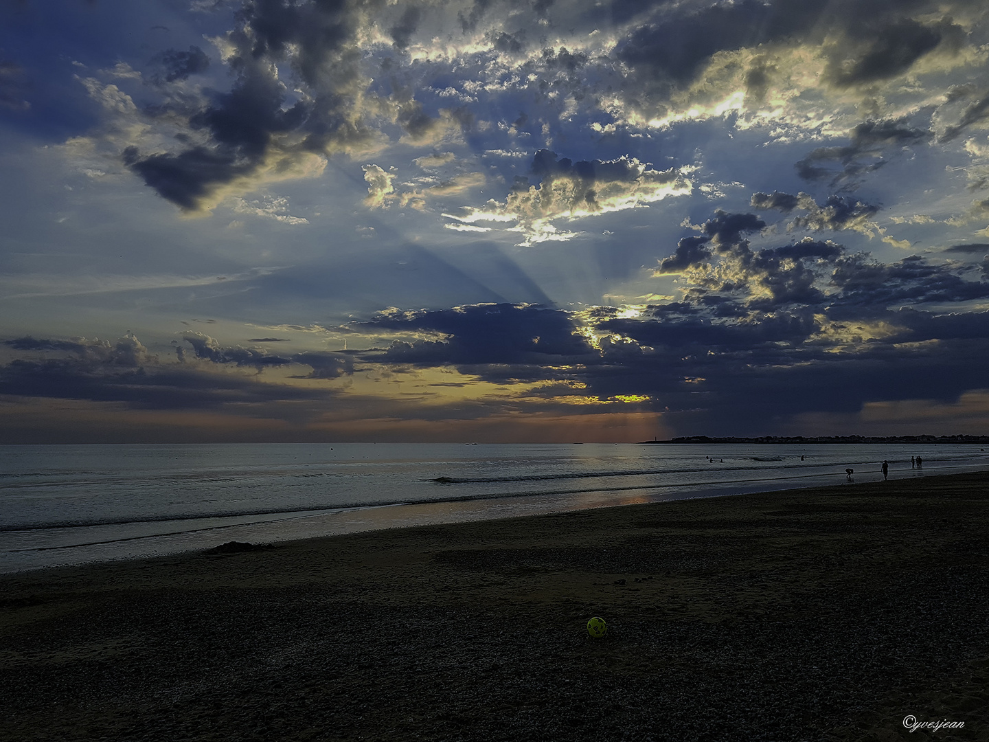 coucher de soleil à Saint Gilles Croix de Vie