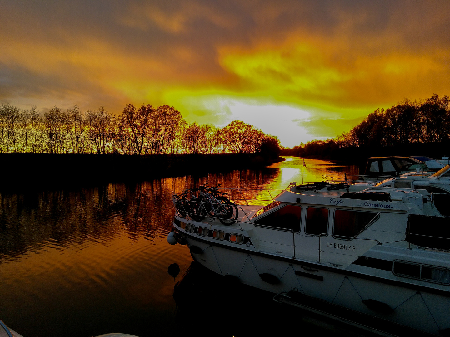 Coucher de soleil après un orage