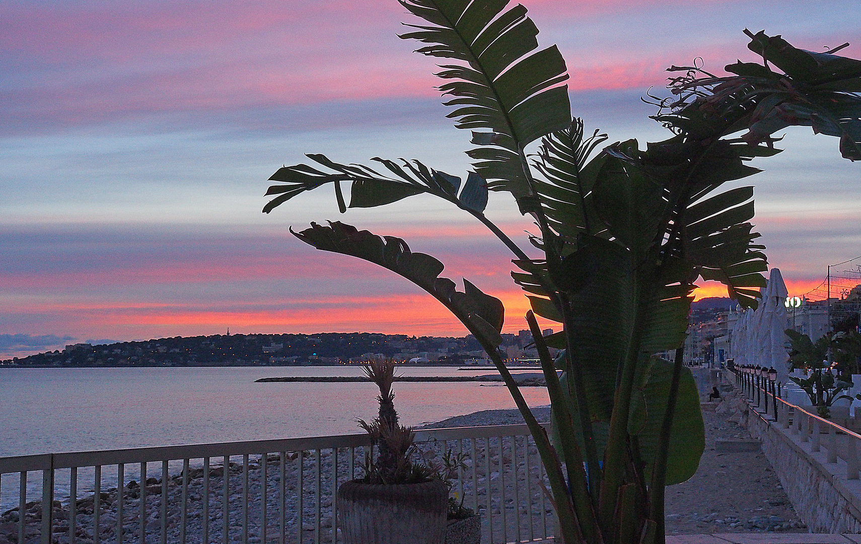 Coucher de soleil automnal à Menton