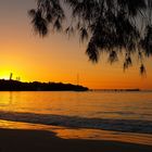 Coucher de soleil: baie de Kuto (Île des Pins)  -  Sonnenuntergang: Kuto-Bucht (Pinieninsel)