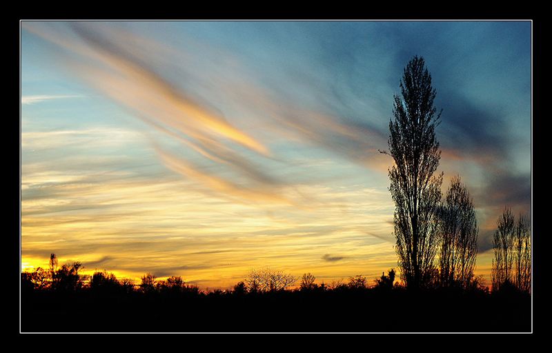 Coucher de soleil , derrière chez moi