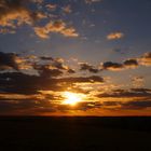 Coucher de soleil en mars au-dessus de Condom