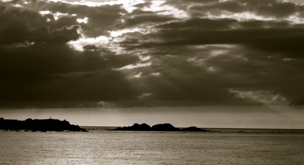 Coucher De Soleil En Noir Et Blanc Photo Et Image Divers