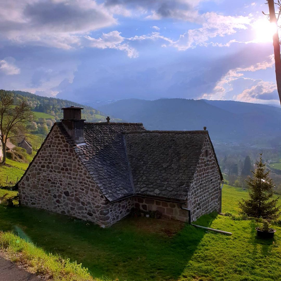 Coucher de soleil en pleine montagne 