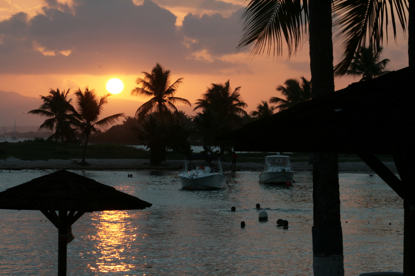 COUCHER DE SOLEIL GUADELOUPE