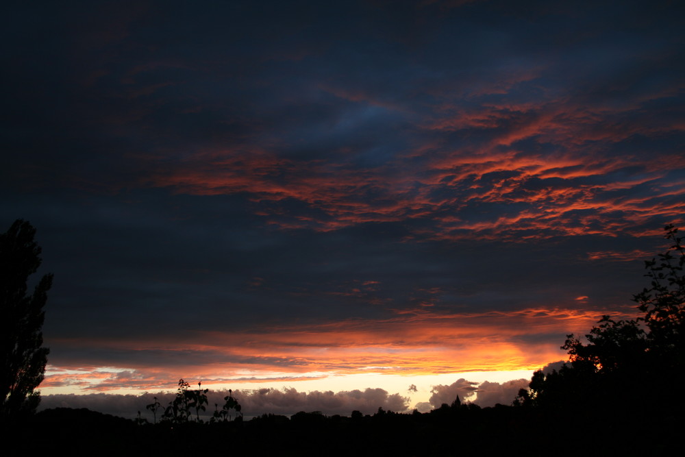 Coucher de soleil par temps d'orage