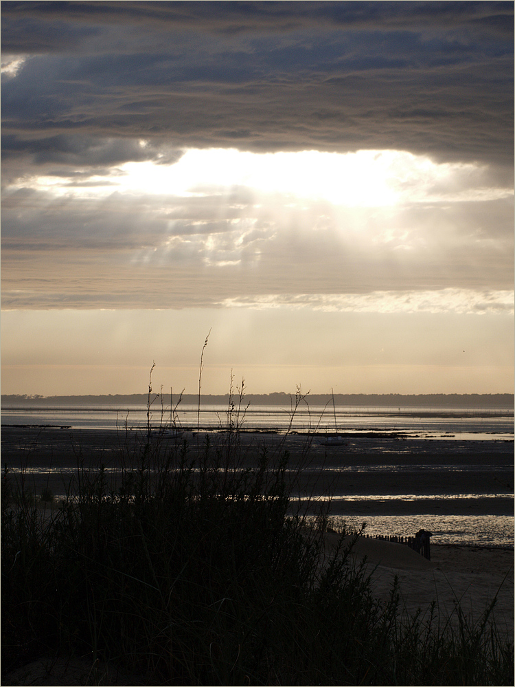 Coucher de soleil par temps gris sur l’Île d’Oléron