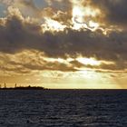 Coucher de soleil sur Anse Vata  --  Nouméa  --  Sonnentuntergang über Anse Vata