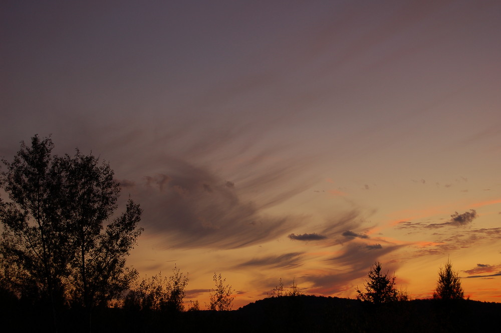 Coucher de  soleil sur Boileau, Québec, Canada