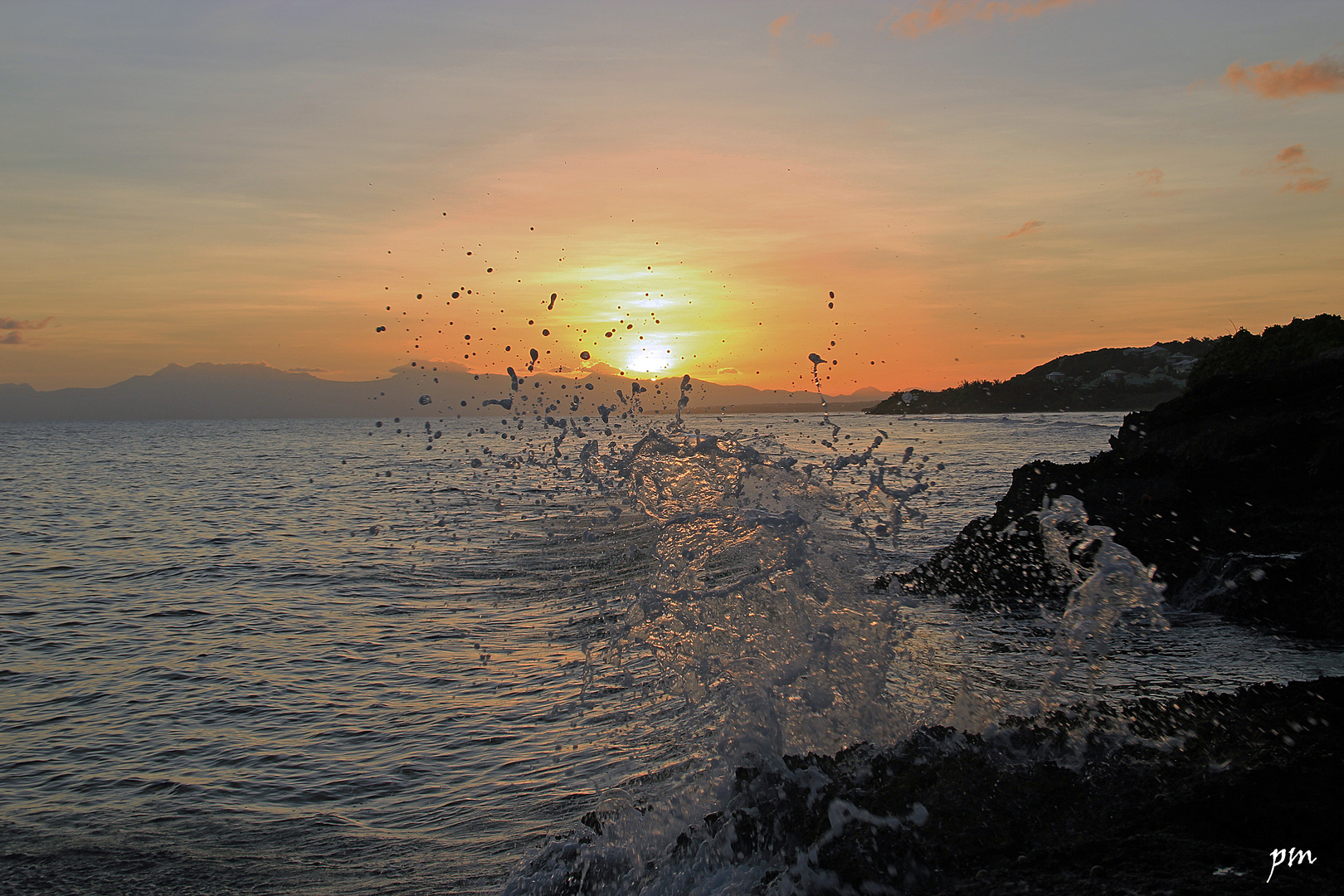 coucher de soleil sur grande terre