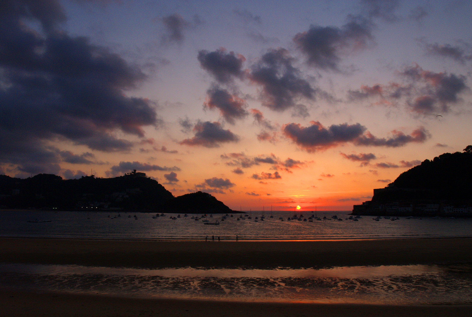 Coucher de soleil sur la baie de la Concha - San Sebastian -Sonnenuntergang an dem Concha-Bucht