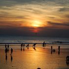 Coucher de soleil sur la plage a bali