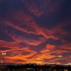 coucher de soleil sur l'aéroport marseille-provence