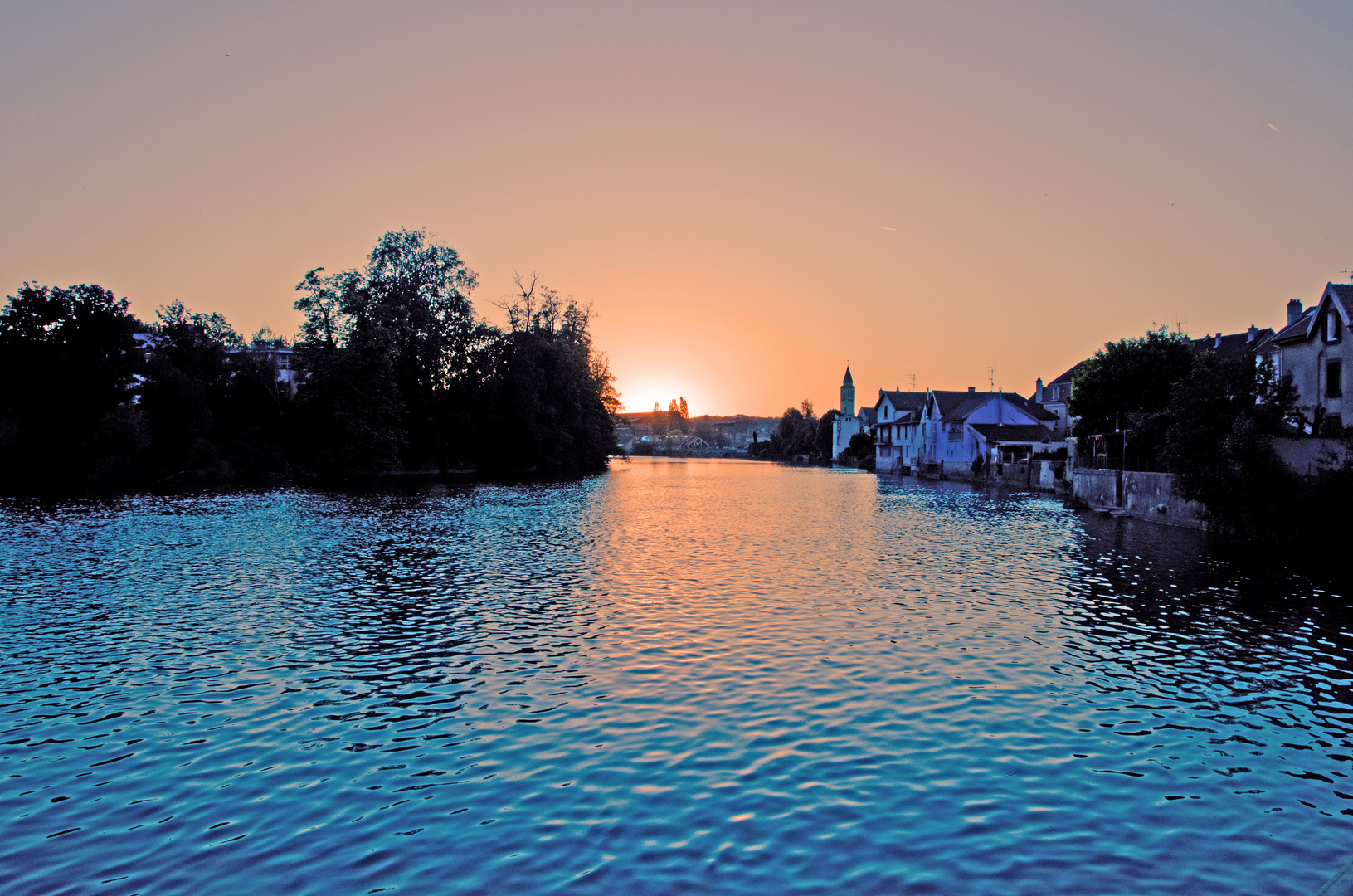 coucher de soleil sur le Doubs