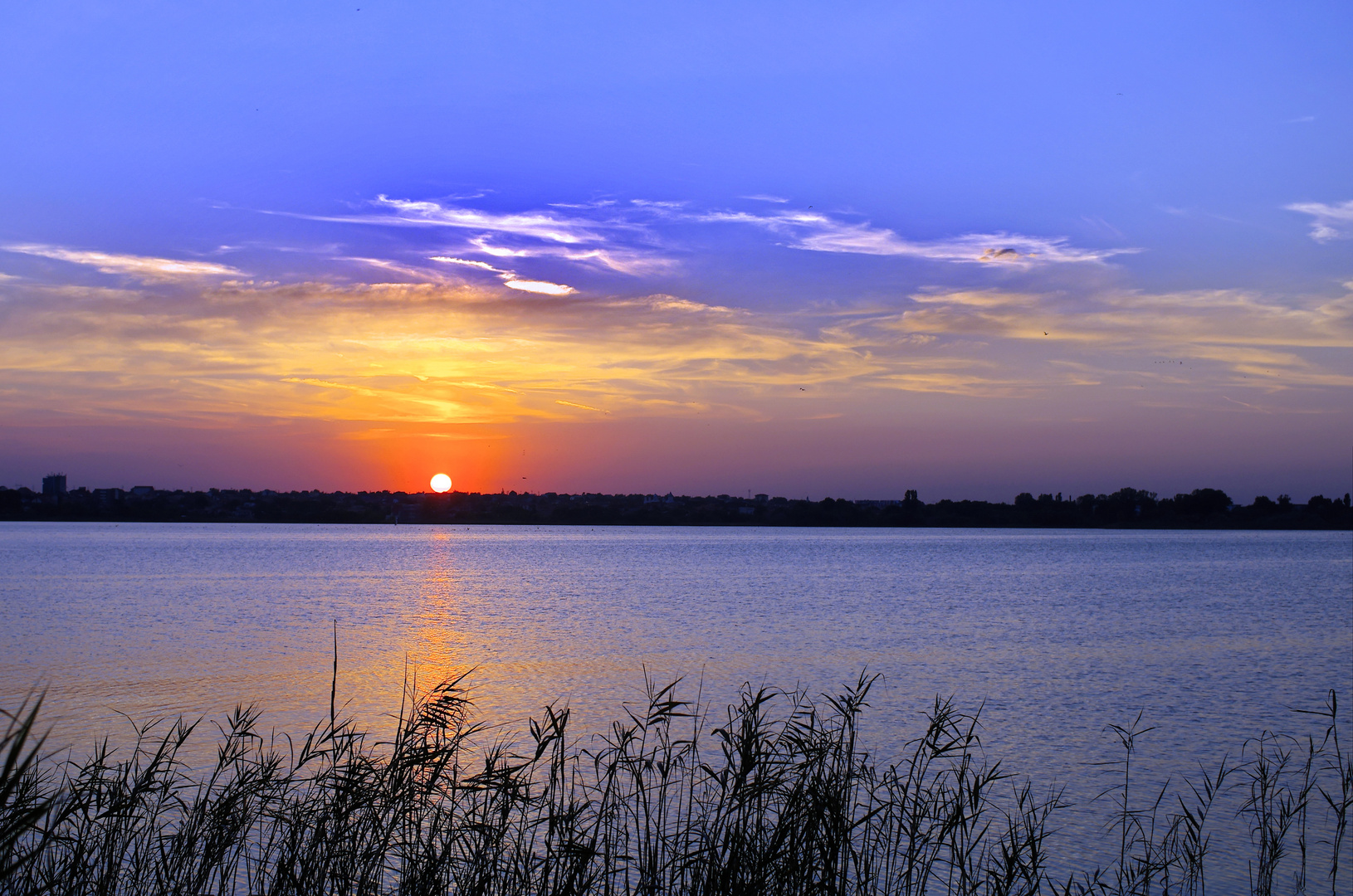 Coucher de soleil sur le lac Mamaia