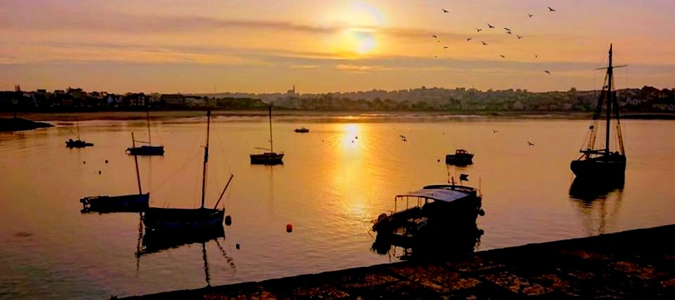  coucher de soleil sur le port 