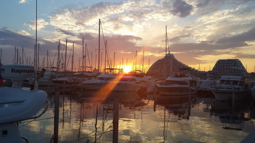 Coucher de soleil sur le Port