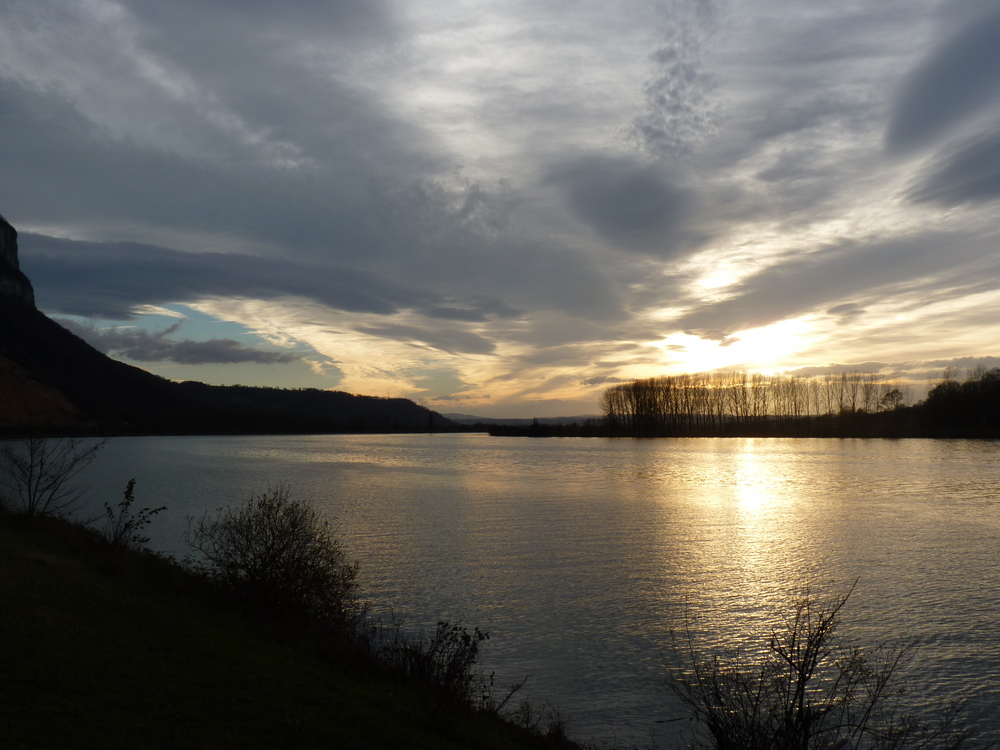 coucher de soleil sur le Rhone.