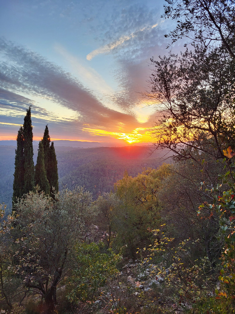 Coucher de soleil sur les gorges de la Siagne