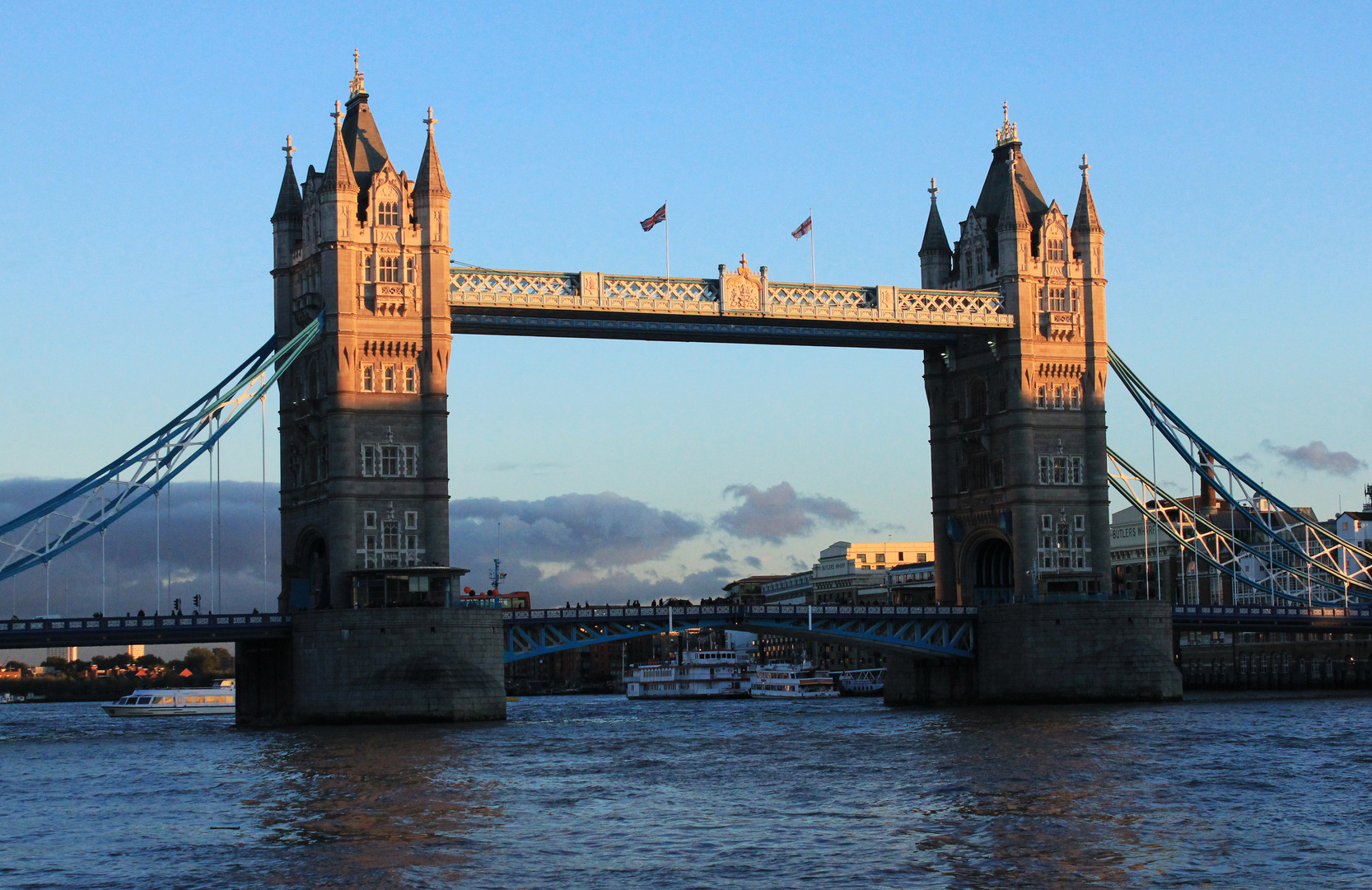 Coucher de soleil sur London Bridge