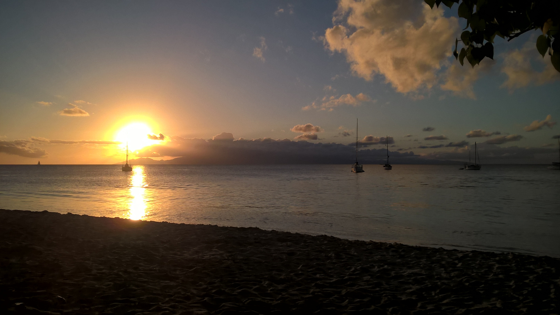 Coucher de soleil sur Marie Galante