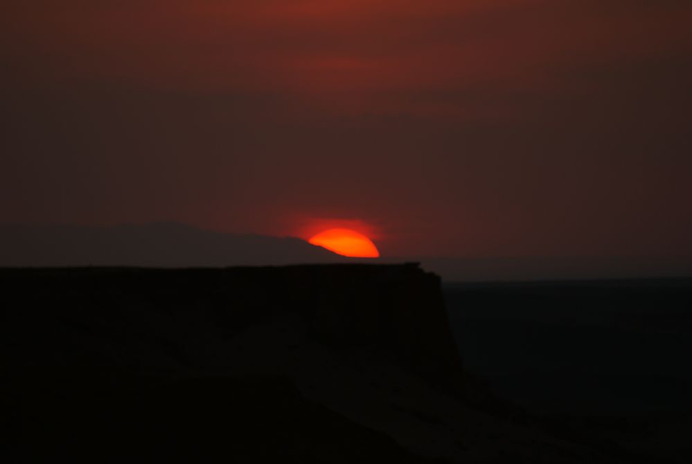 Coucher du soleil dans le Gobi de sayaerdene 