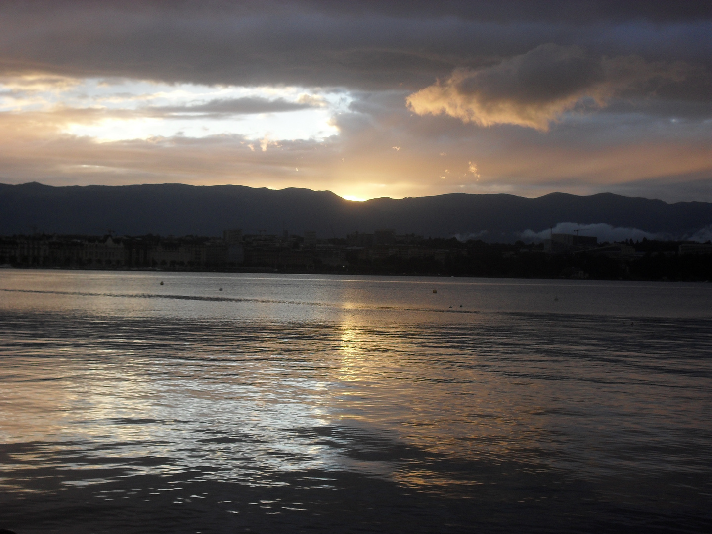 Coucher du Soleil sur le Lac Léman