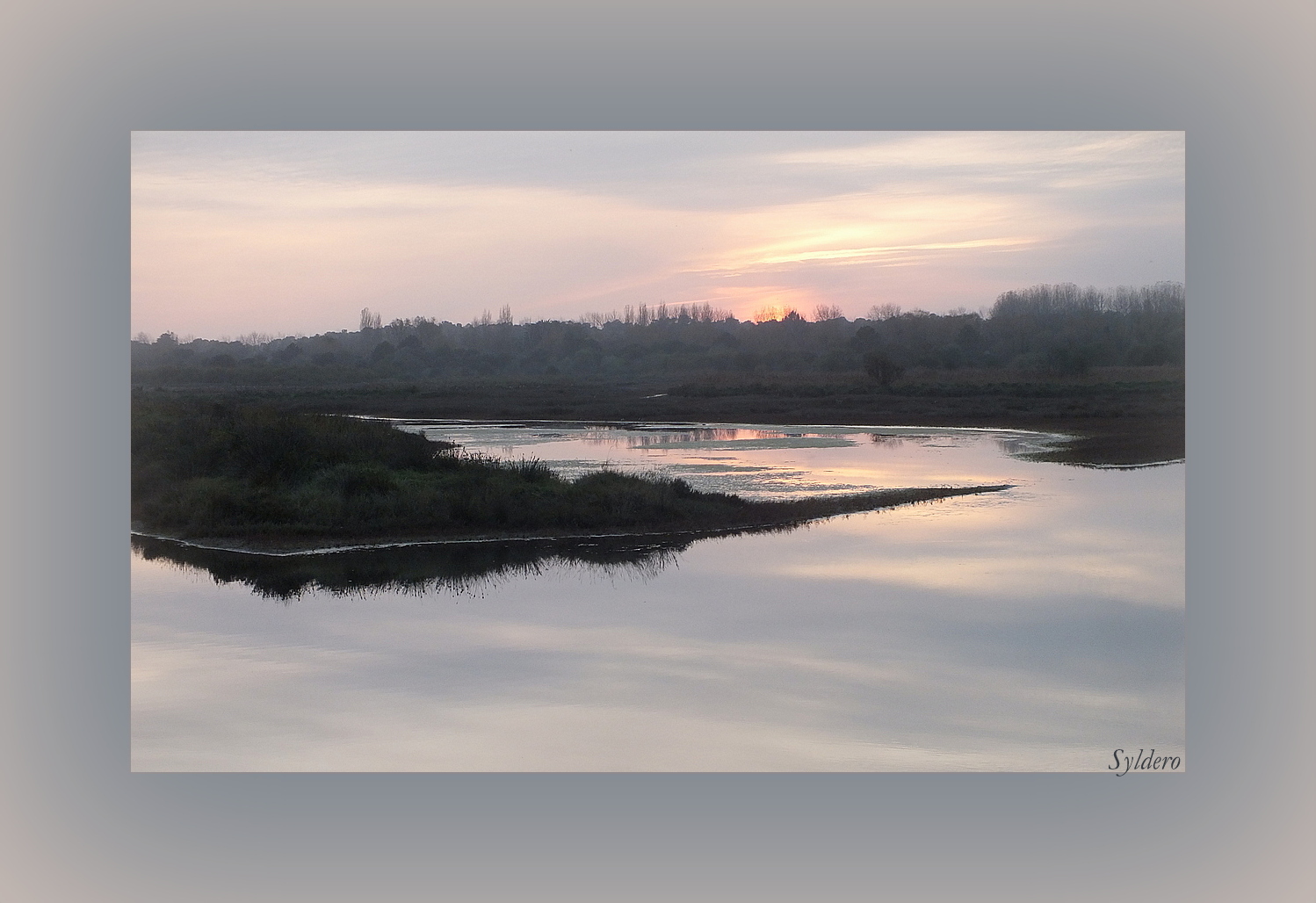 Coucher du soleil sur le marais