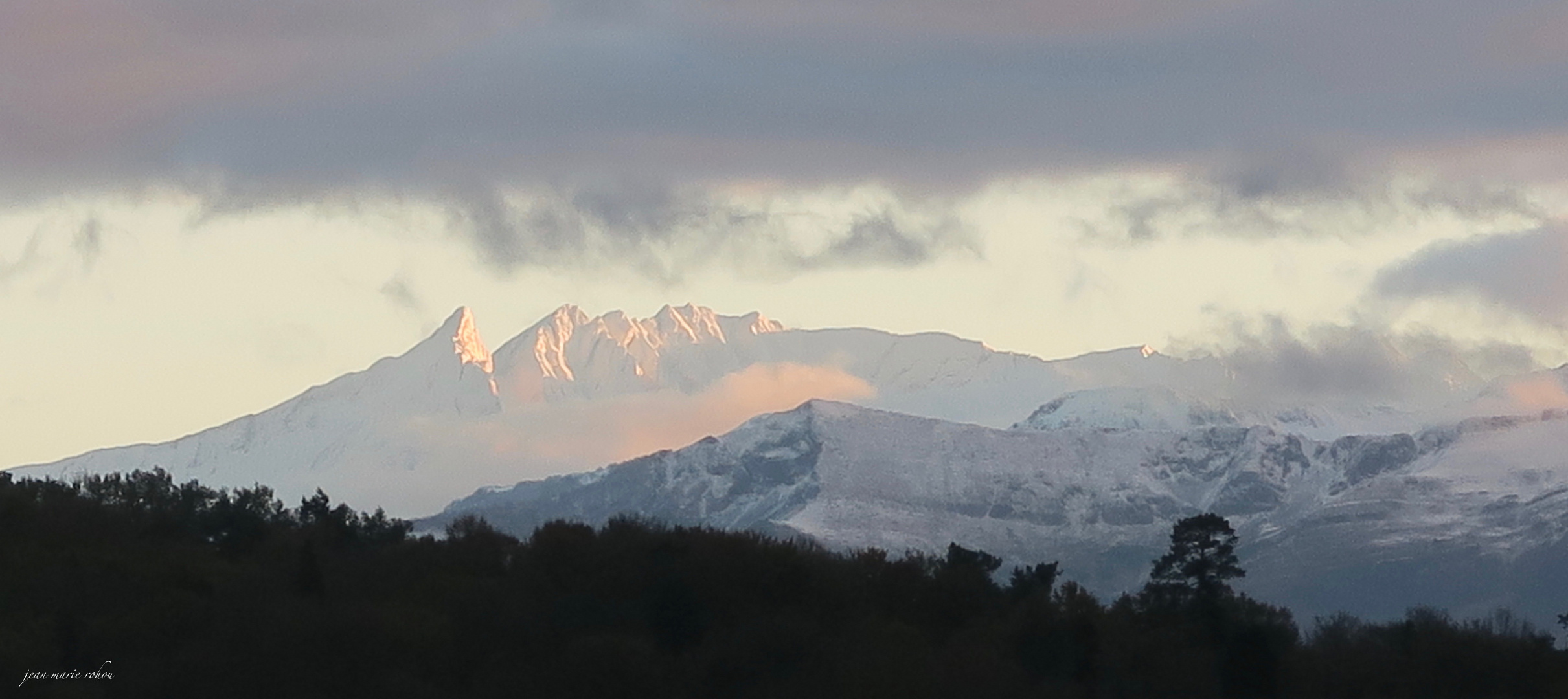 Coucher du Soleil sur le Pic du Gazibos - Pyrénées