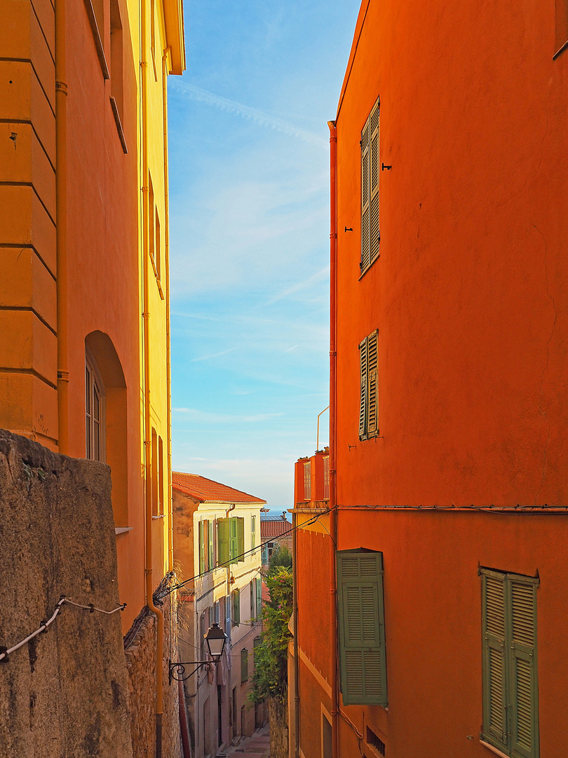 Couleurs dans la vieille ville de Menton