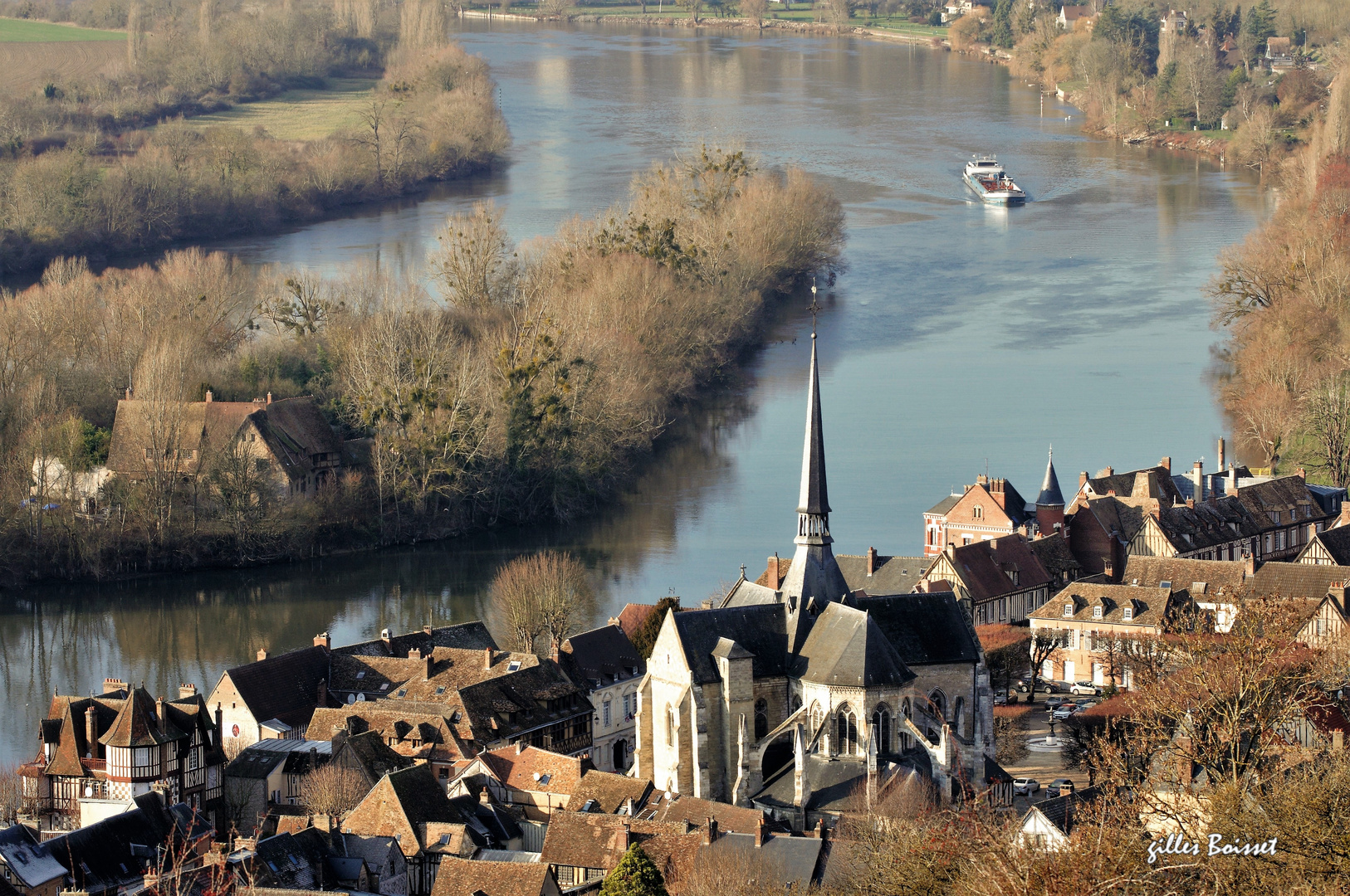 couleurs d'hiver sur la Seine aux Andelys.