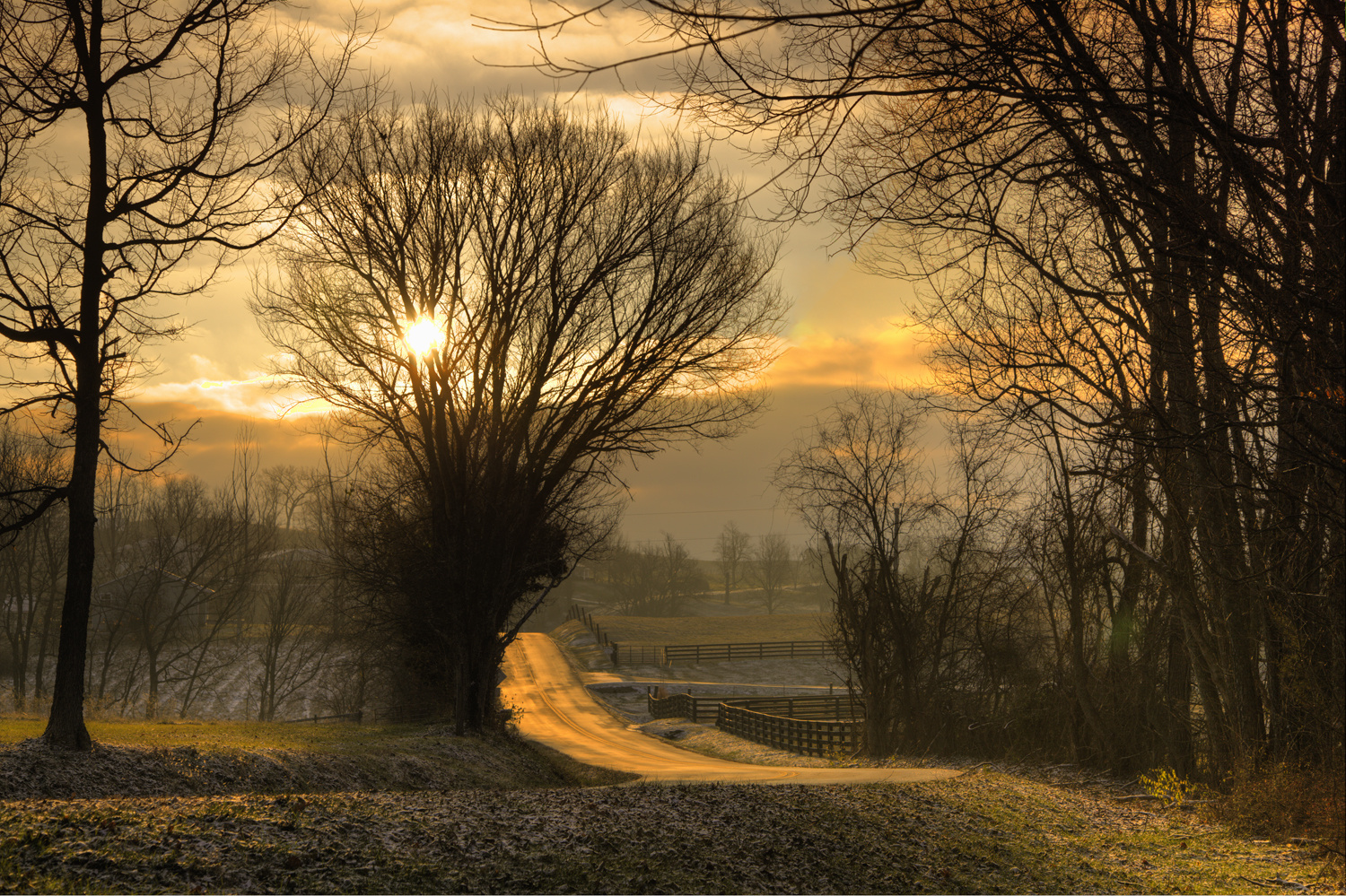 Country Road, Kentucky, USA