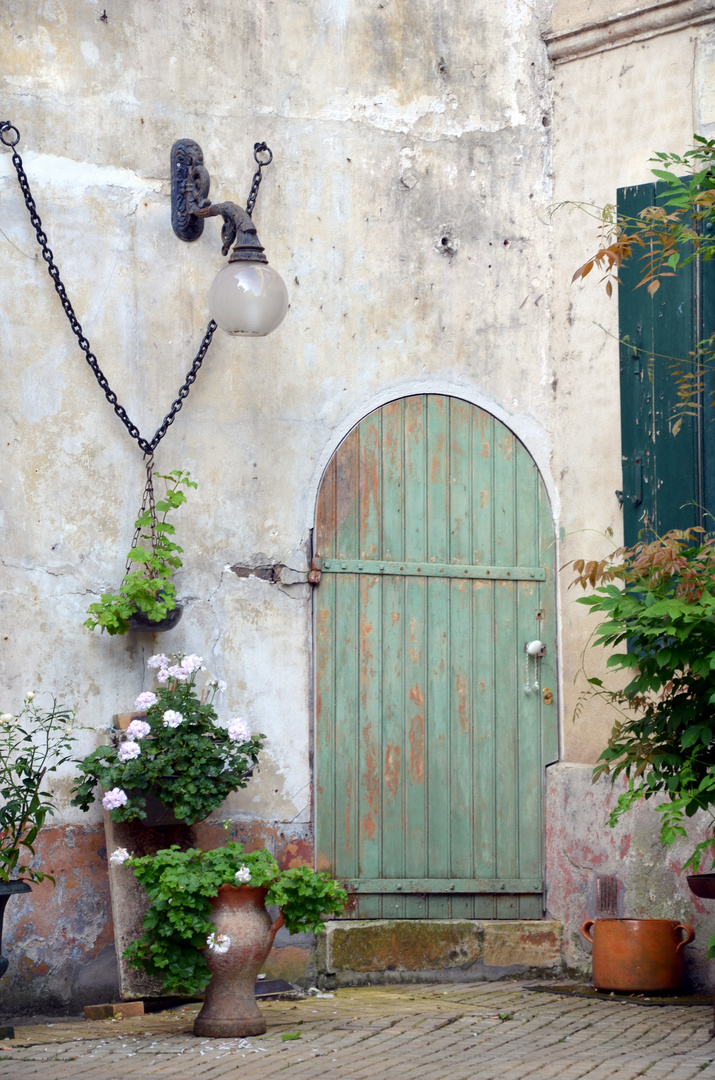 Cour intérieure d'un atelier d'artiste