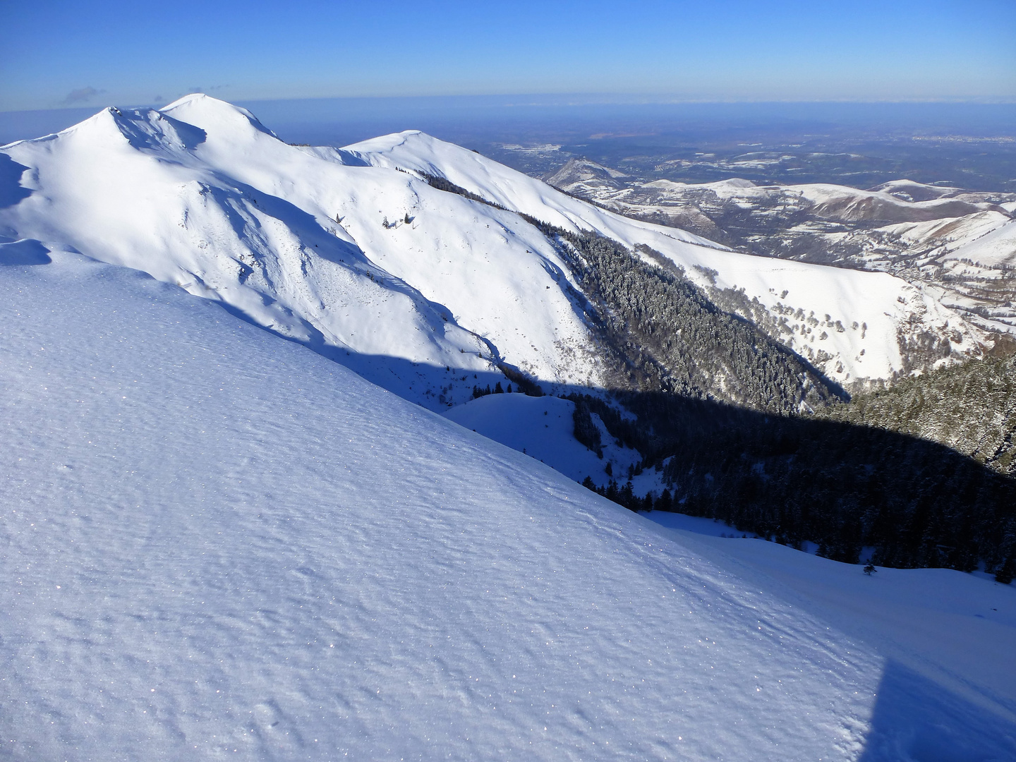 Courbure de la terre sur le piemont Pyrénéen