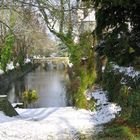 cours d'eau et neige