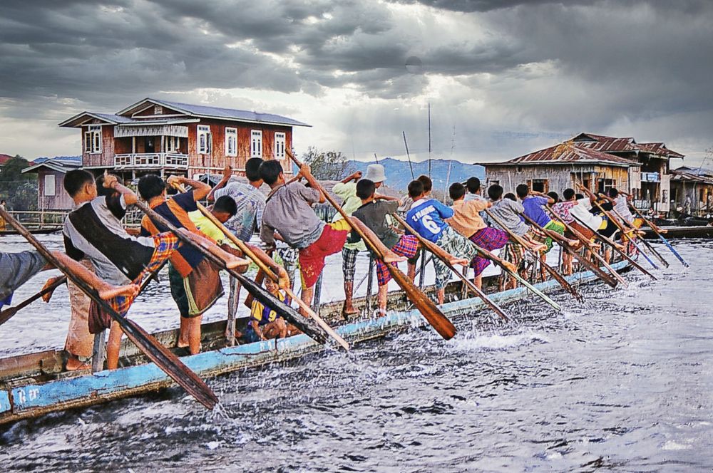 Course à la rame (au pied !) sur le lac Inle