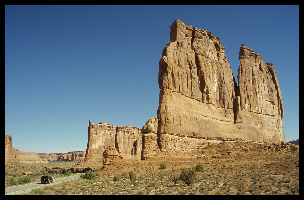 Courthouse Towers - Arches NP (Reload)