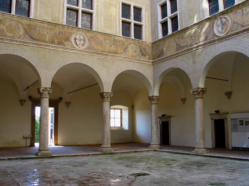 Courtyard, Palazzo Piccolomini