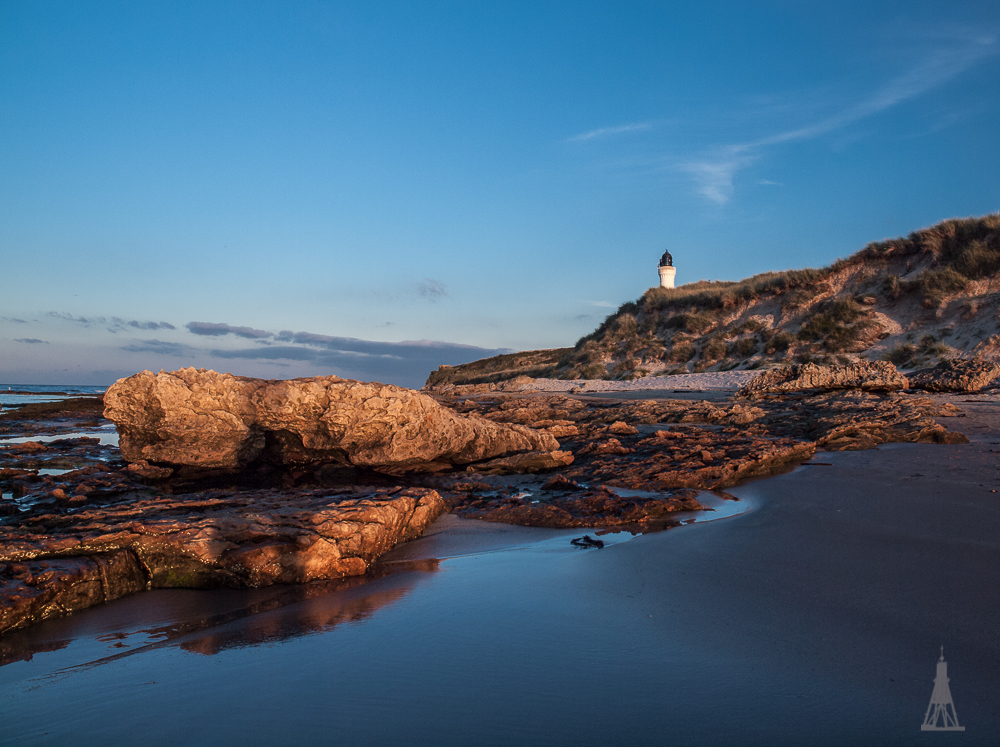 Covesea Beach & Lighthouse