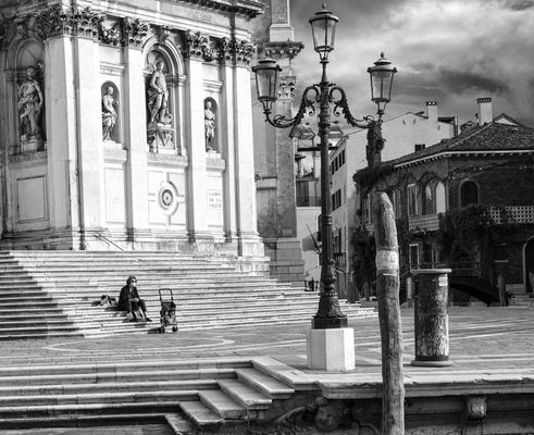 Covid -19 2* distanza sociale