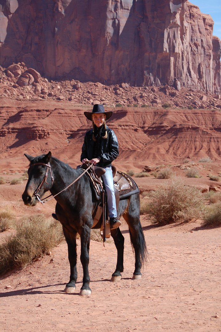 Cowgirl im Monument Valley