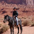 Cowgirl im Monument Valley