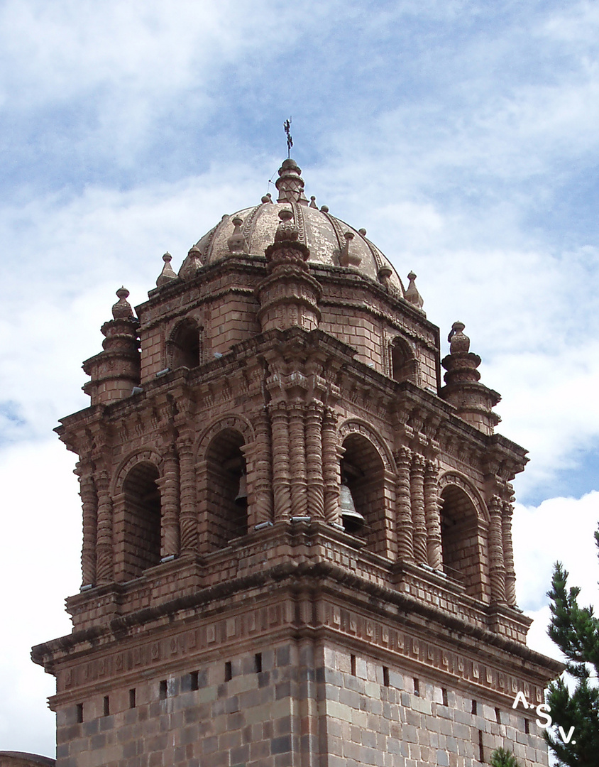 CÚPULA TEMPLO CUSCO PERÚ